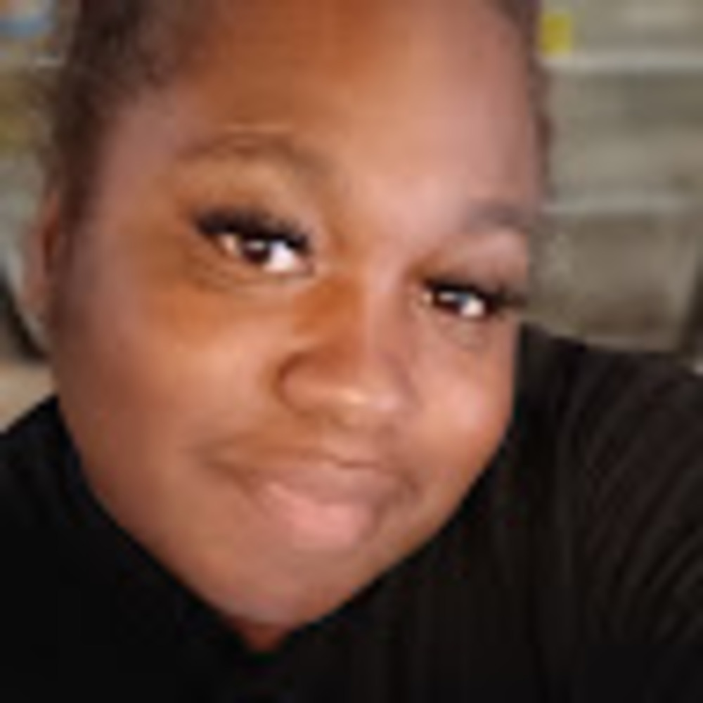 Meet your Posher, Monica
